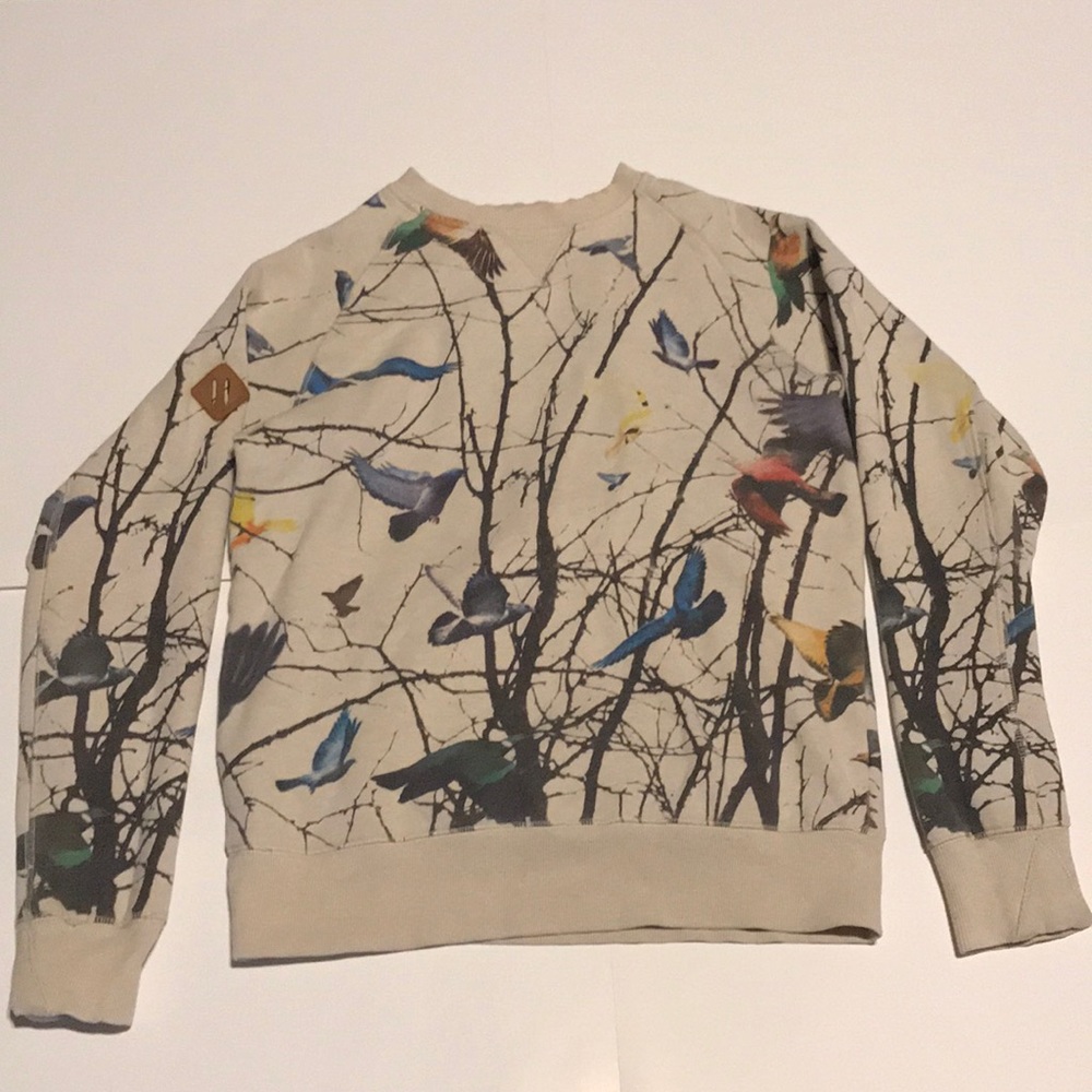 Staple sweater size small